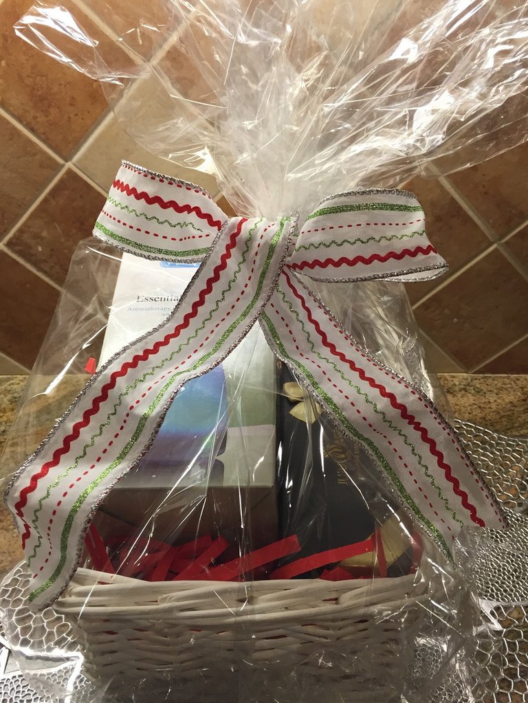 Holiday Gift Basket - Daisy & Oil Set