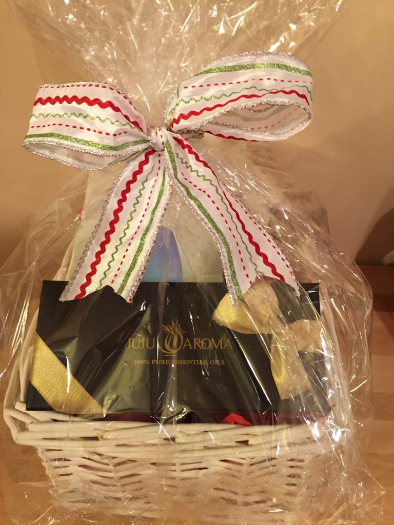 Holiday Gift Basket - Daisy & Oil Set